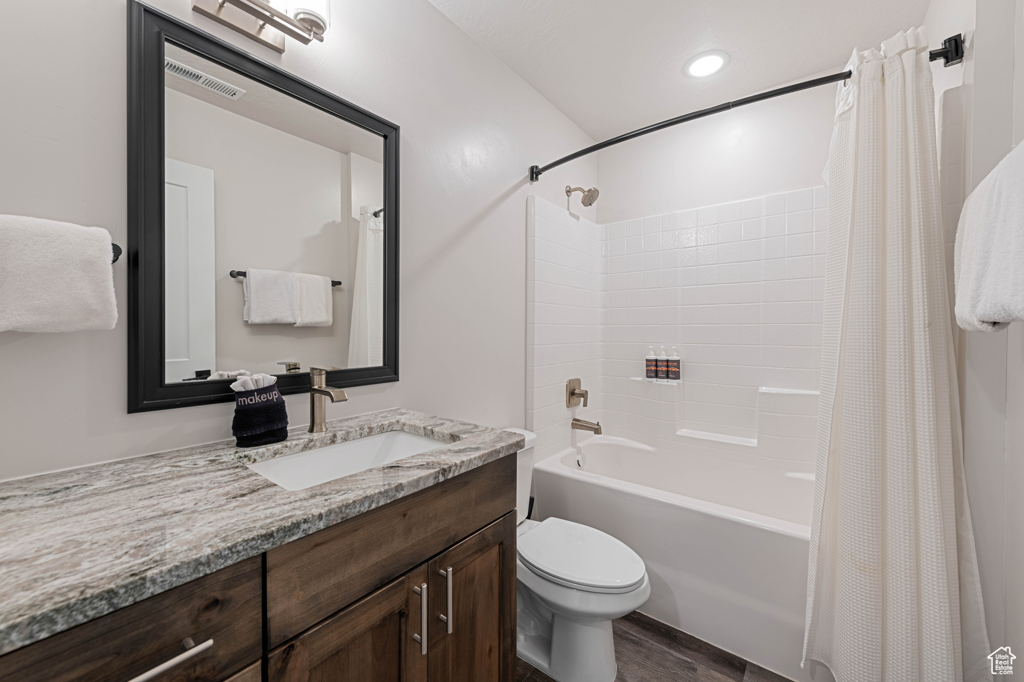 CROOKED RIVER - Residential