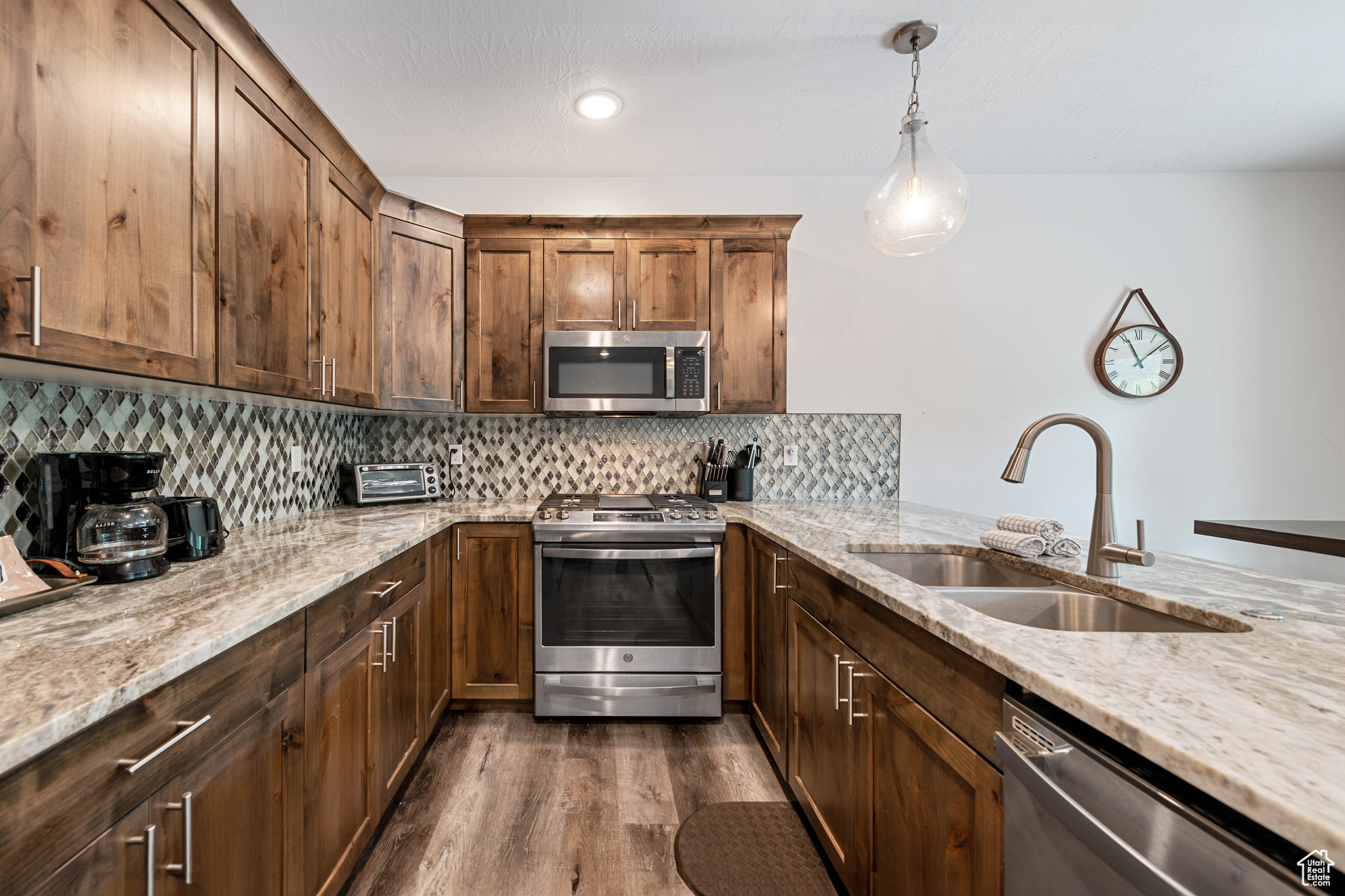 CROOKED RIVER - Residential