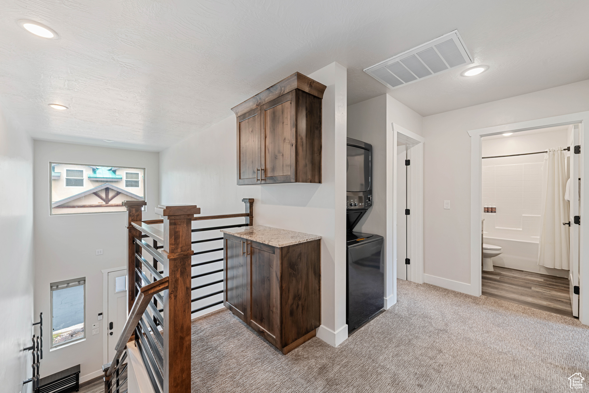 CROOKED RIVER - Residential