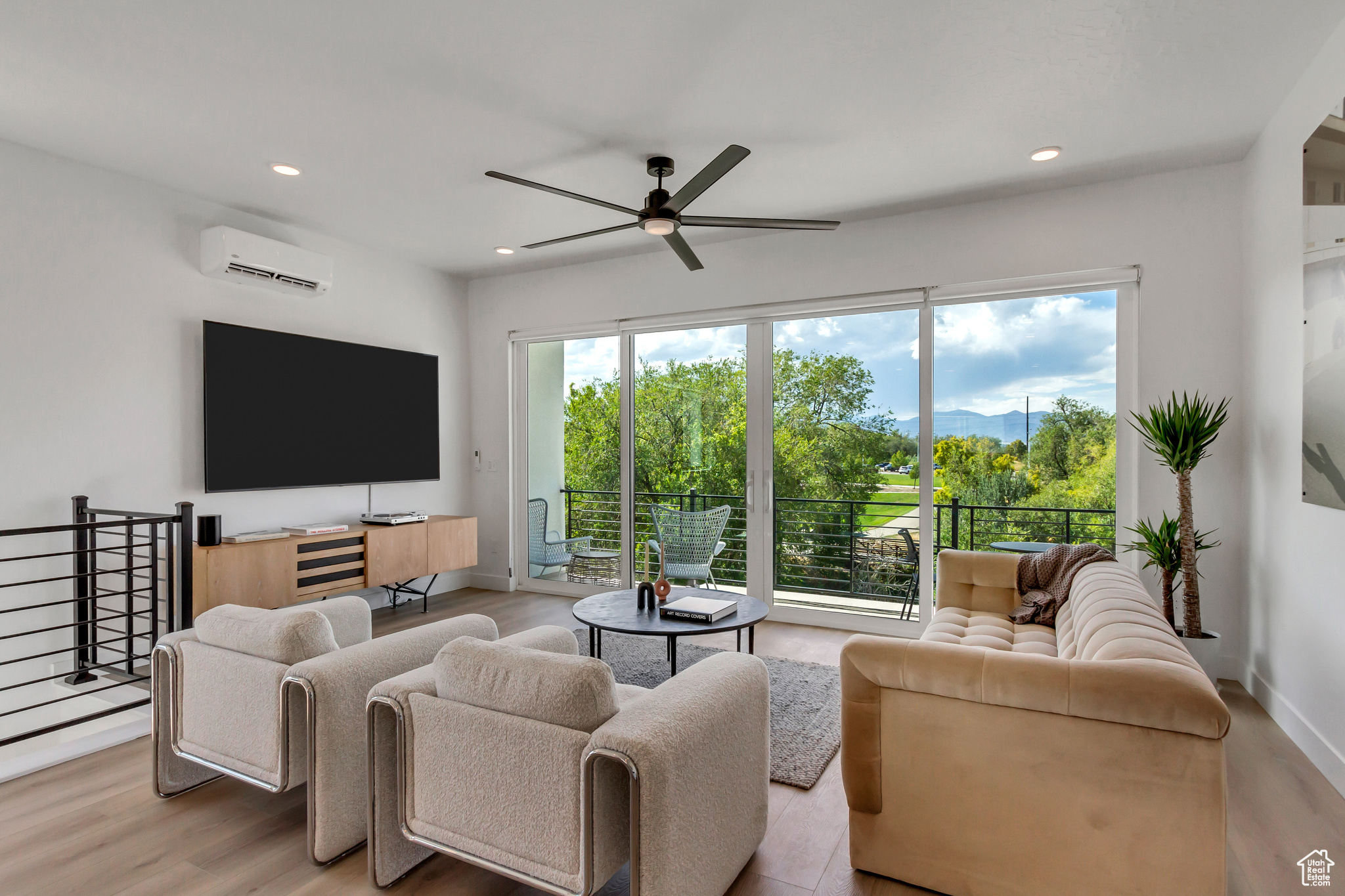 OPUS GREEN - Residential