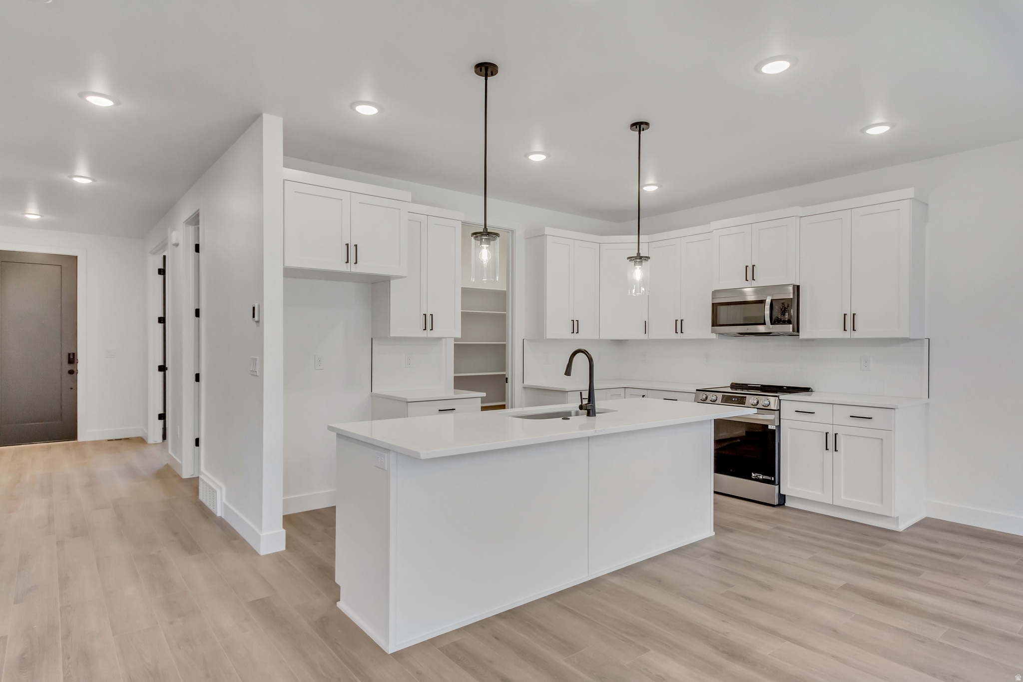 ARROWHEAD RANCH - Residential