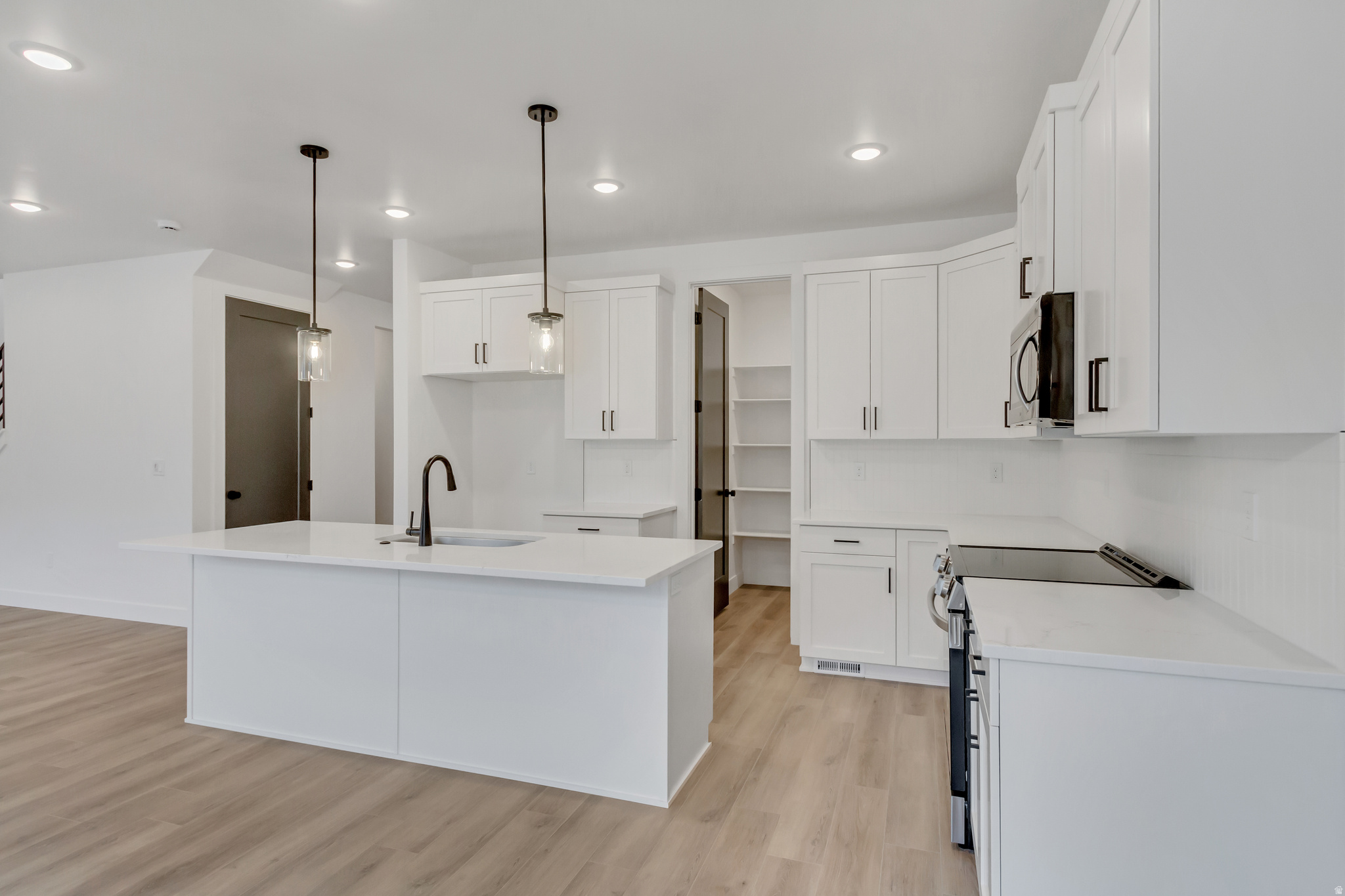 ARROWHEAD RANCH - Residential