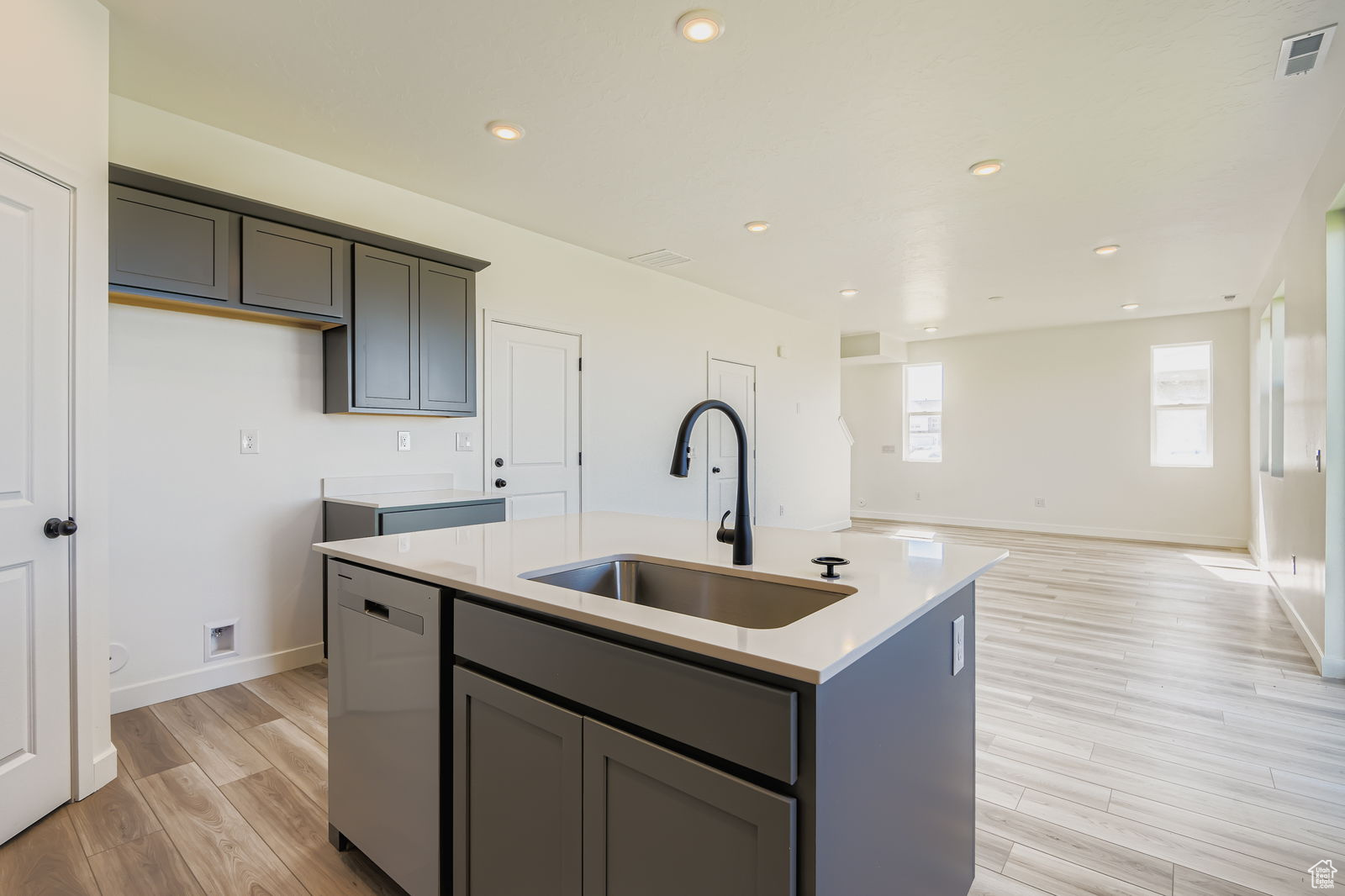 SUMMER SPRINGS - Residential