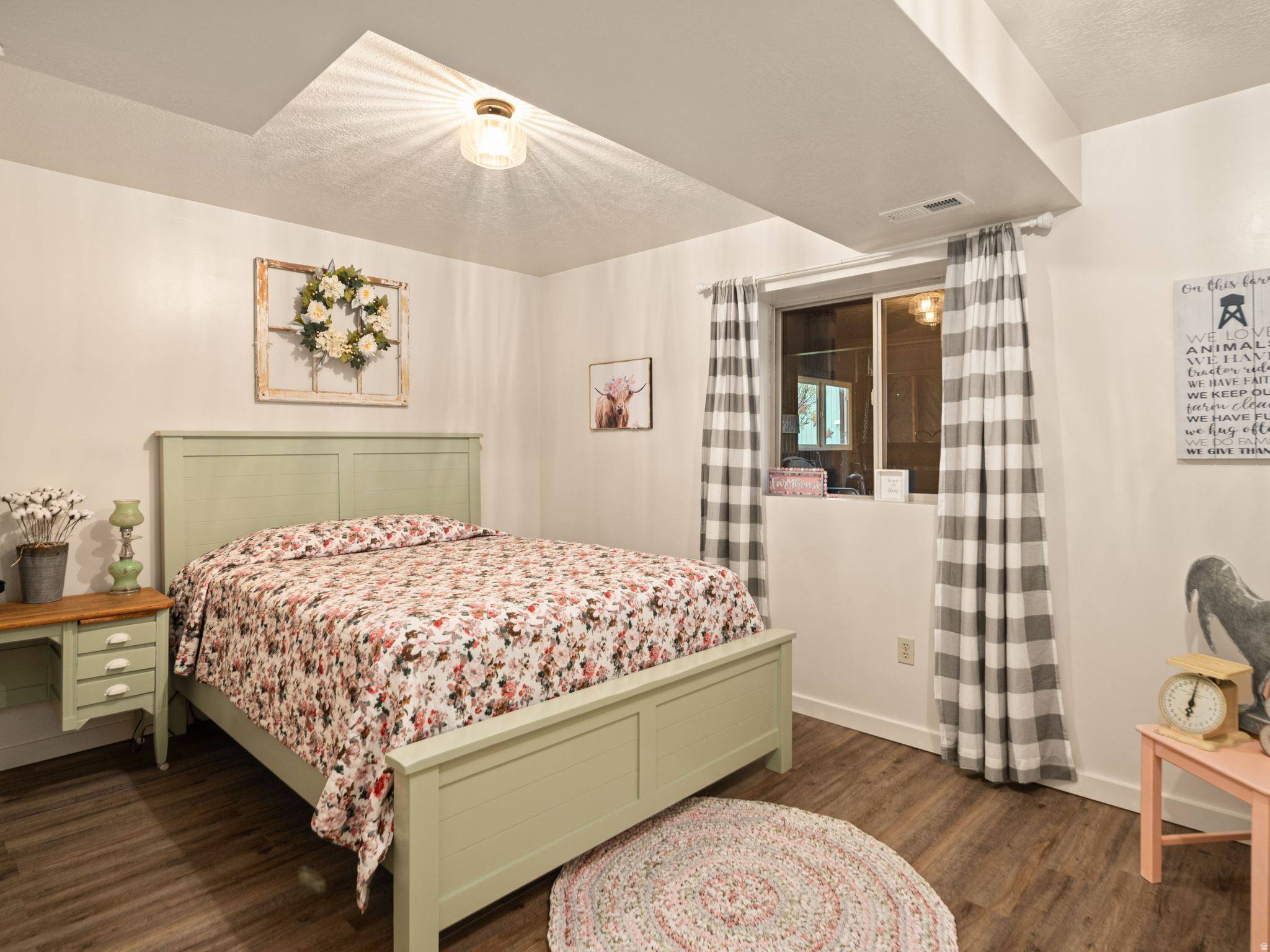 POVERTY FLATS SUBDIV - Residential