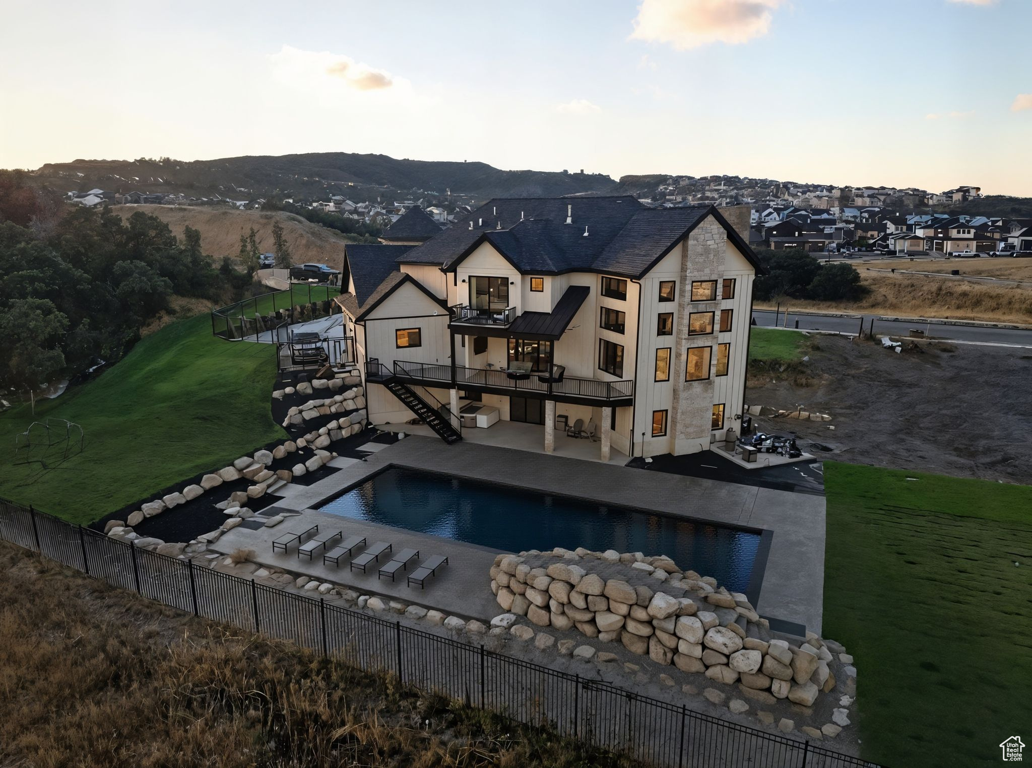 LONE PEAK - Residential