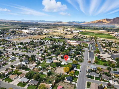 Tiny photo for 533 S 700 W, Payson, UT 84651 (MLS # 2116089)