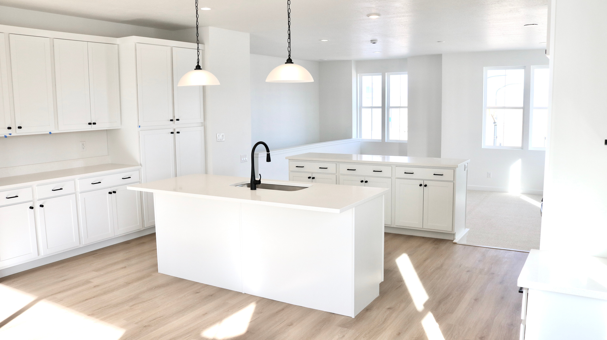 DAYBREAK - Residential