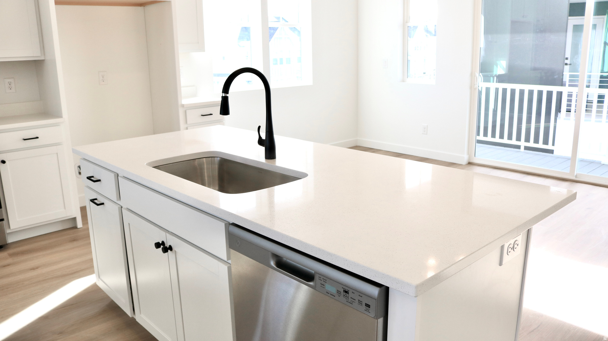 DAYBREAK - Residential