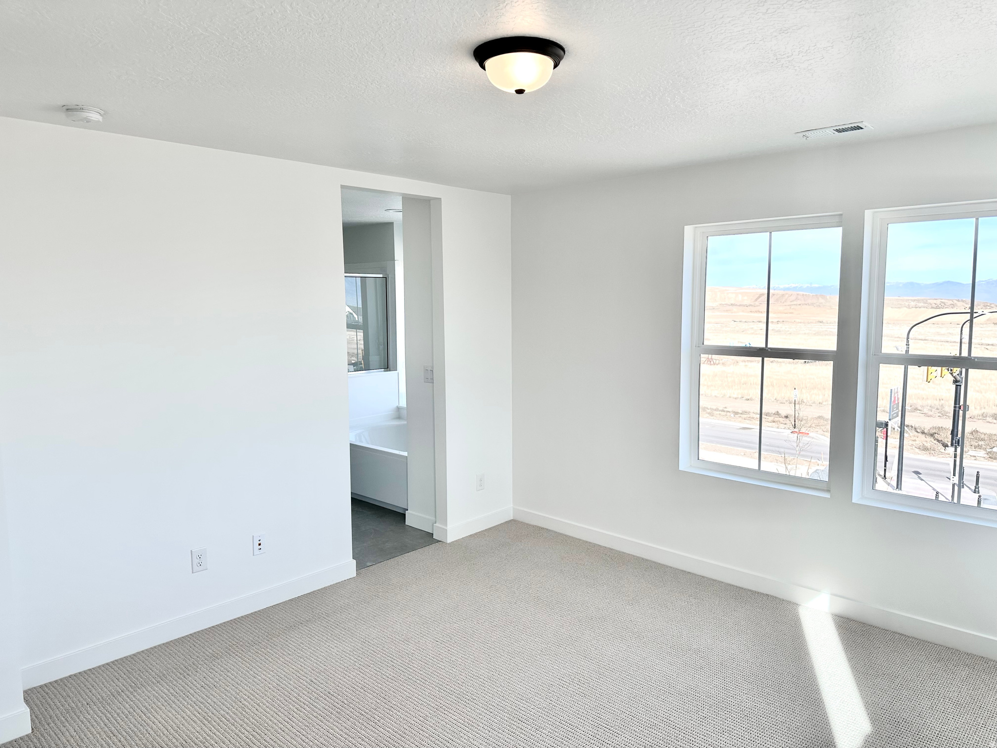 DAYBREAK - Residential