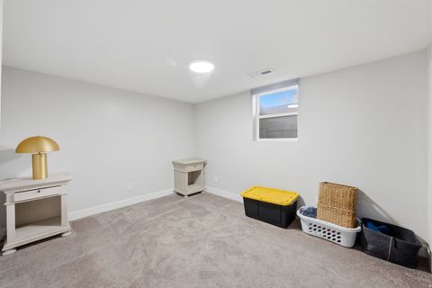 Tiny photo for 1795 S 200 W, Bountiful, UT 84010 (MLS # 2148283)