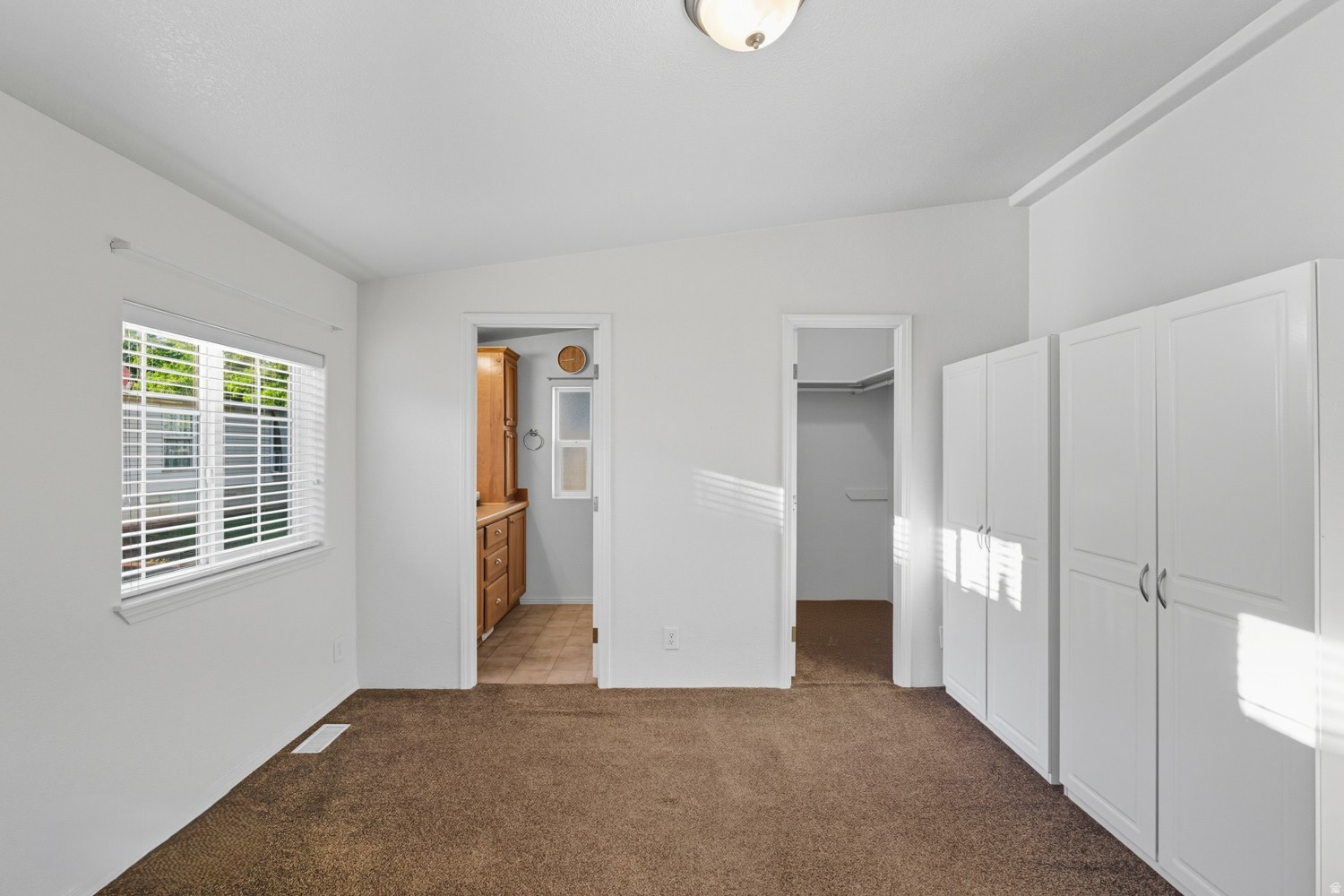 KINGS ROW EST 1 - Residential