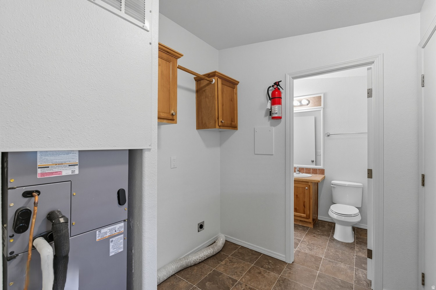 KINGS ROW EST 1 - Residential