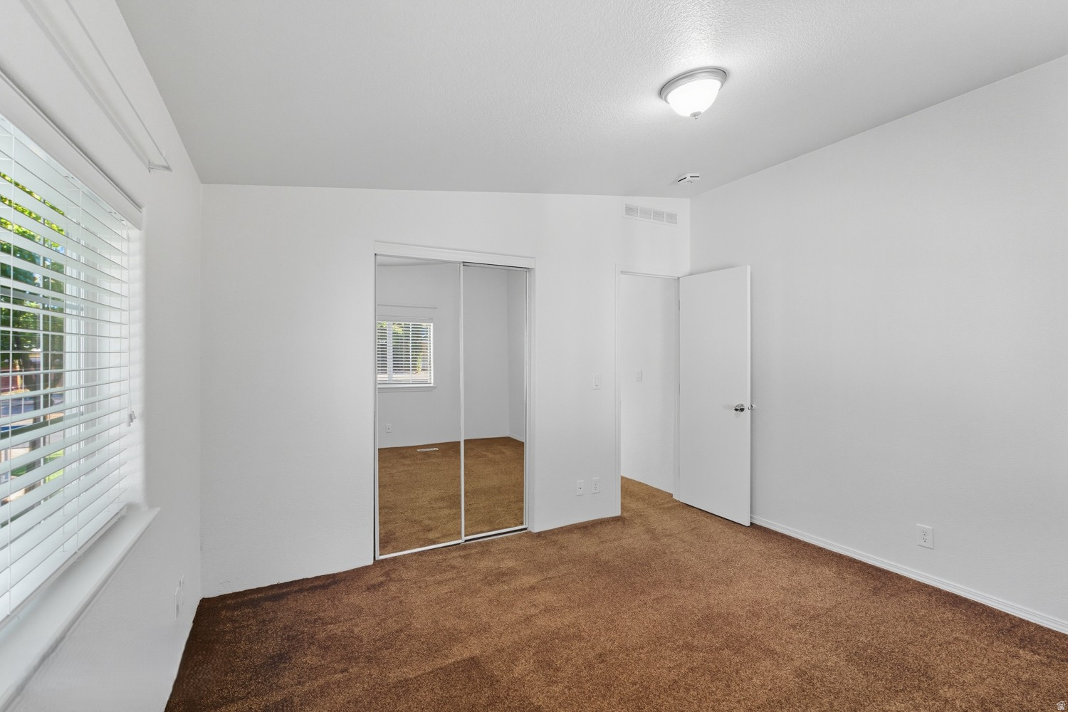 KINGS ROW EST 1 - Residential