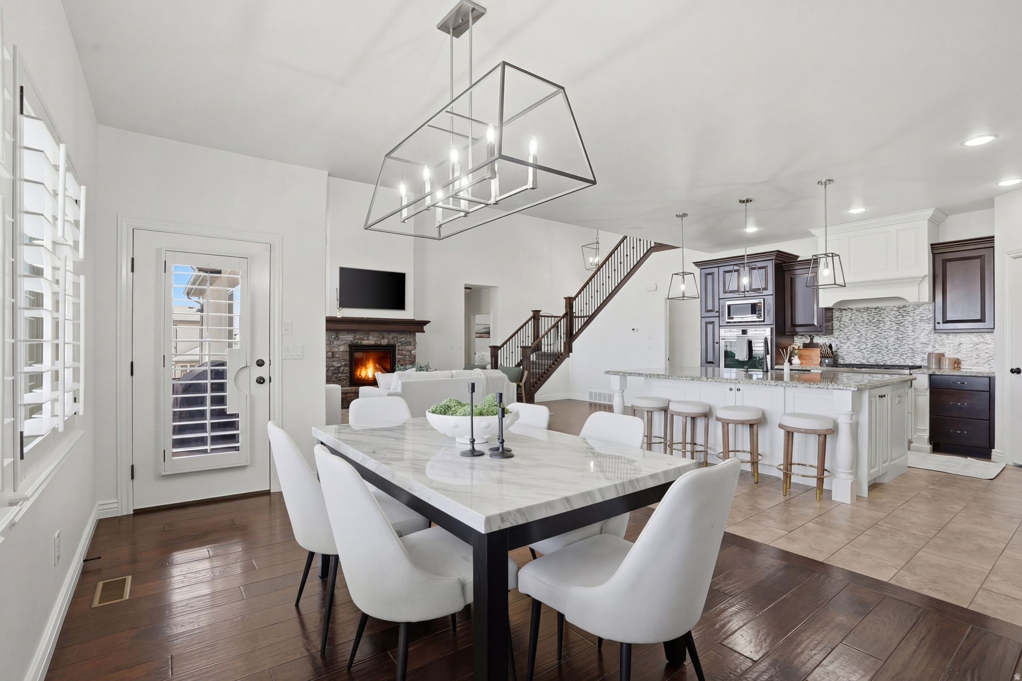 LOOKOUT RIDGE - Residential