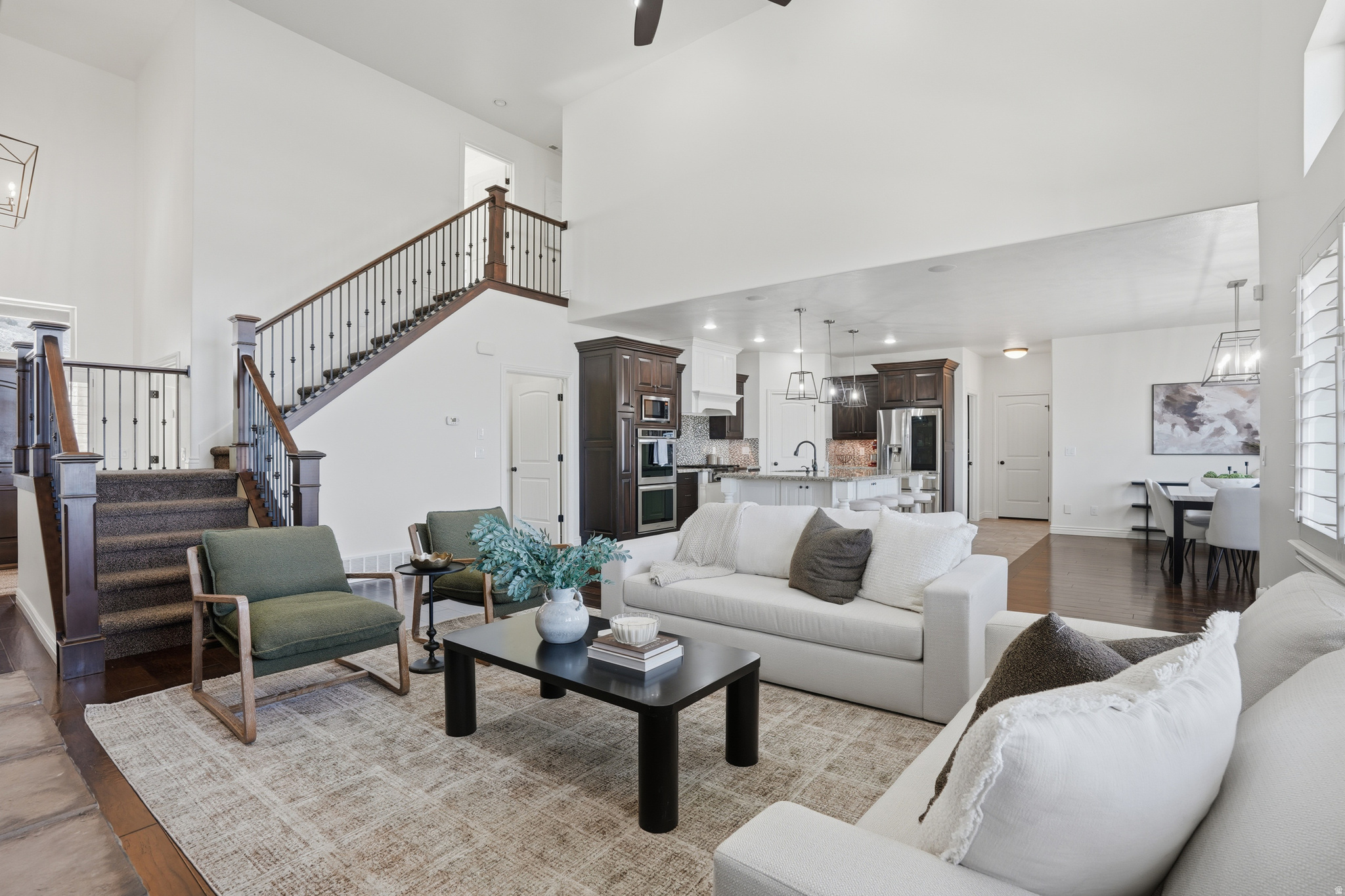 LOOKOUT RIDGE - Residential