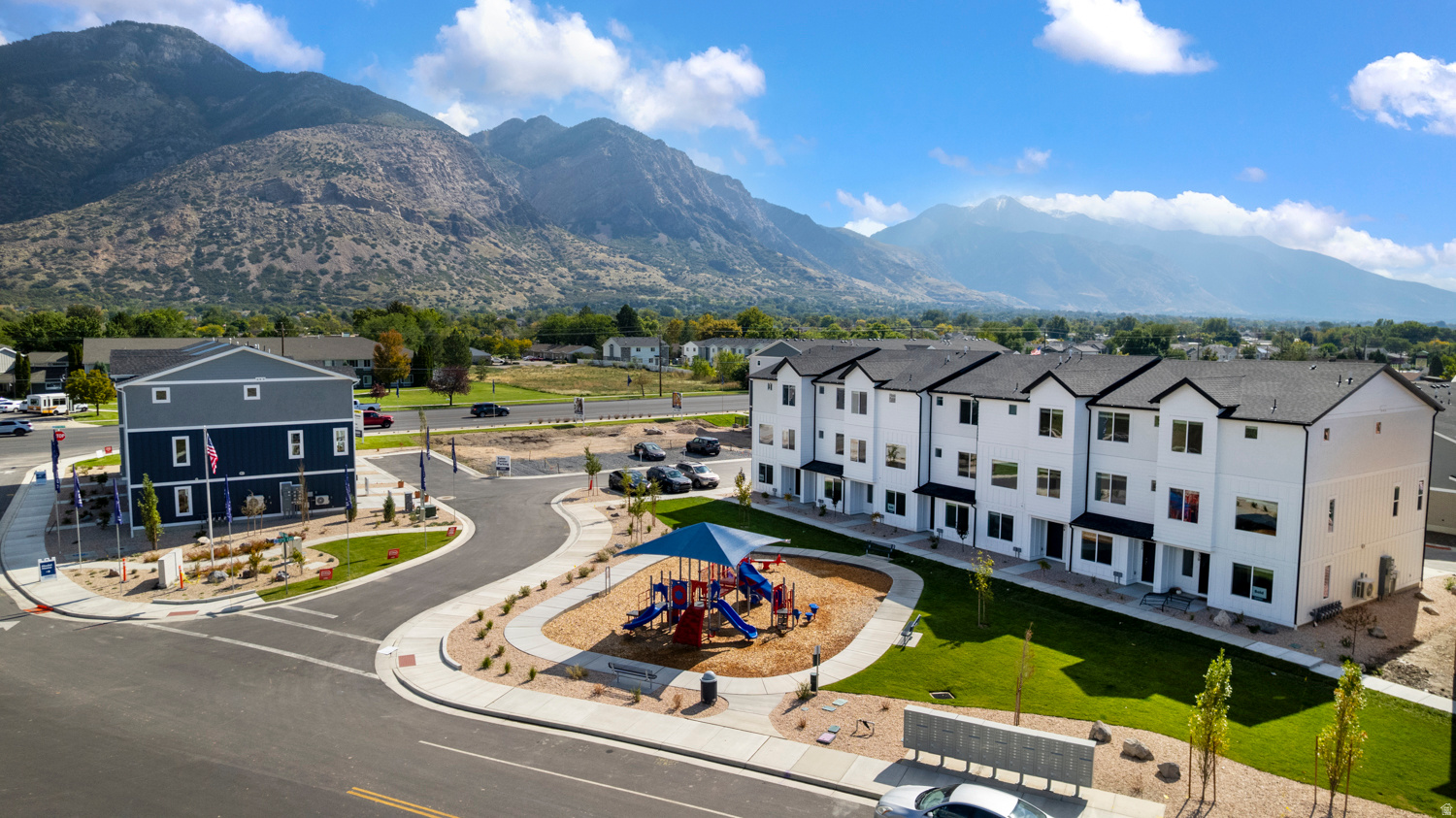 DIXON CREEK - Residential