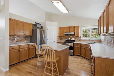 Tiny photo for 2313 E ROCKVIEW DR, Sandy, UT 84092 (MLS # 2180392)
