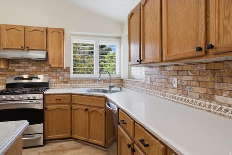 Tiny photo for 2313 E ROCKVIEW DR, Sandy, UT 84092 (MLS # 2180392)