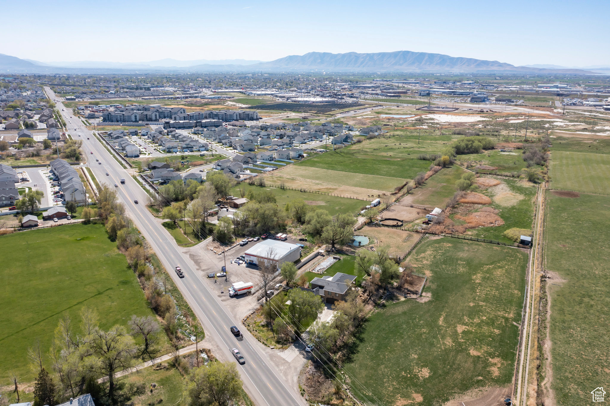 DRY CREEK COMMUNITY PLAN - Commercial Sale