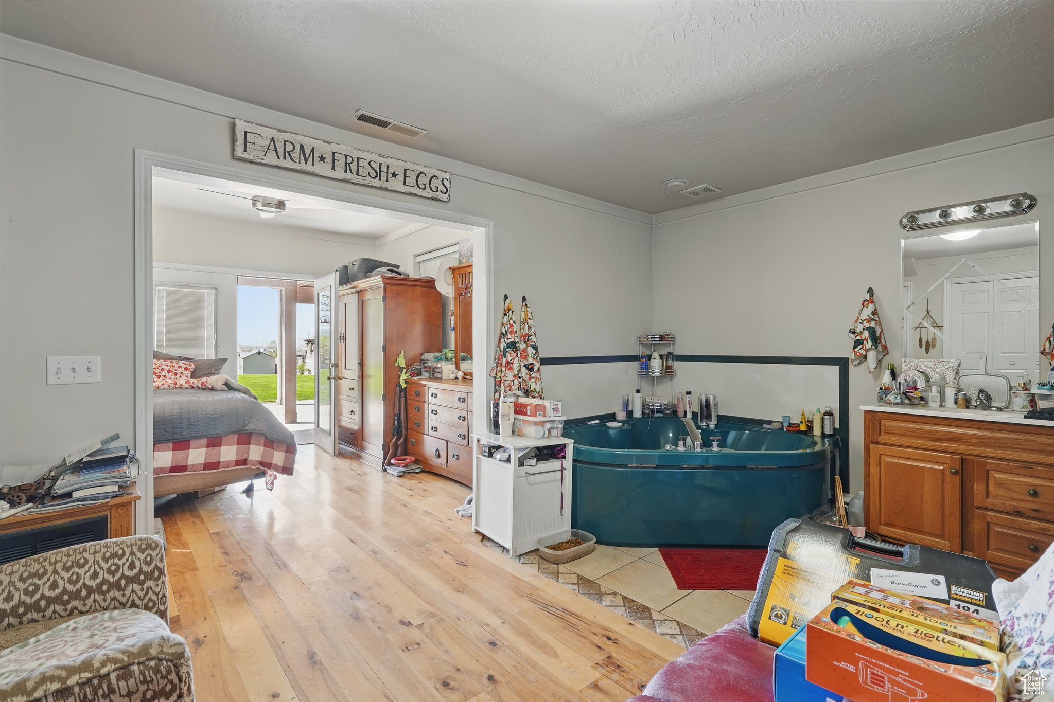 DRY CREEK COMMUNITY PLAN - Commercial Sale