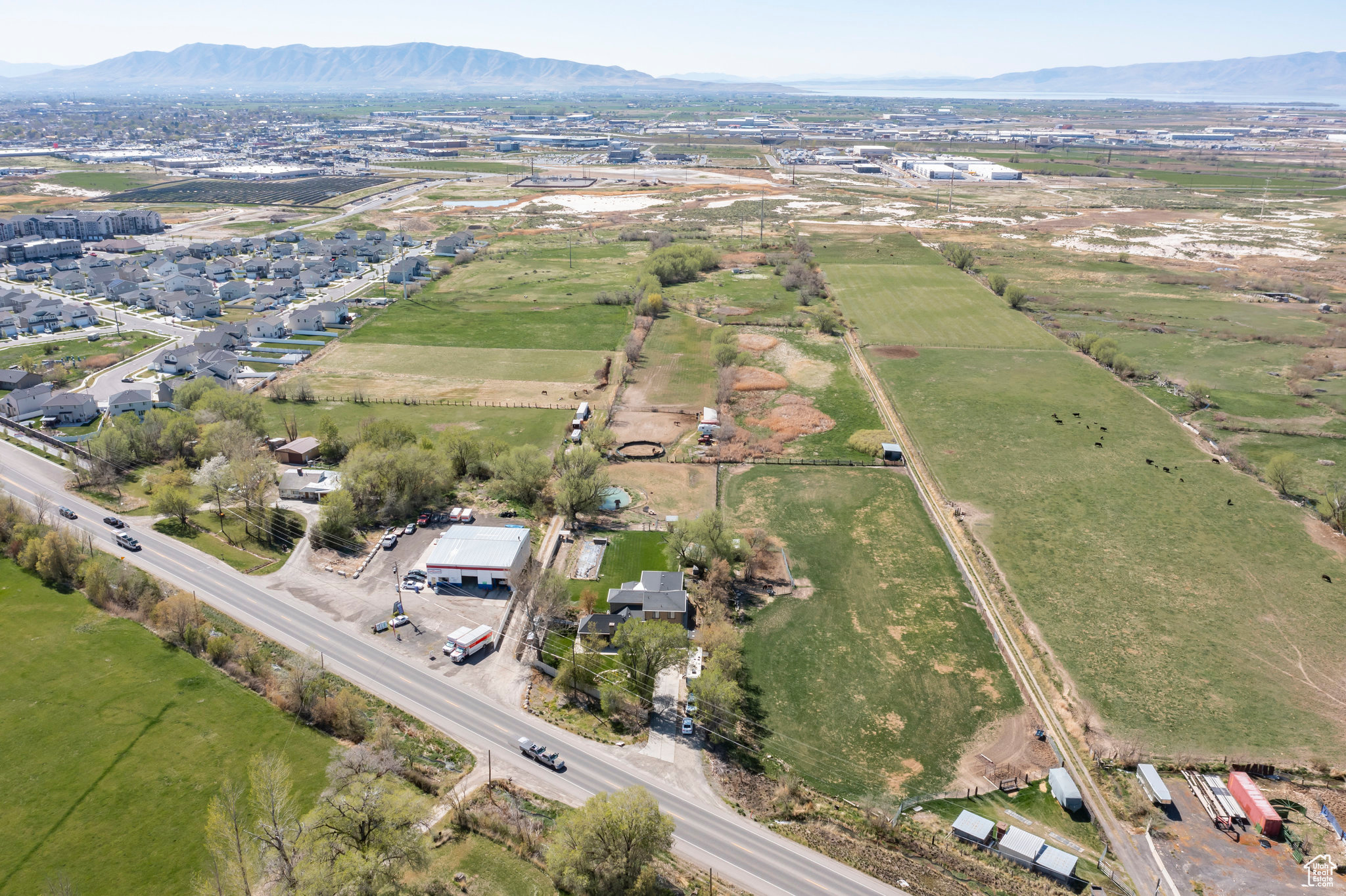 DRY CREEK COMMUNITY PLAN - Commercial Sale