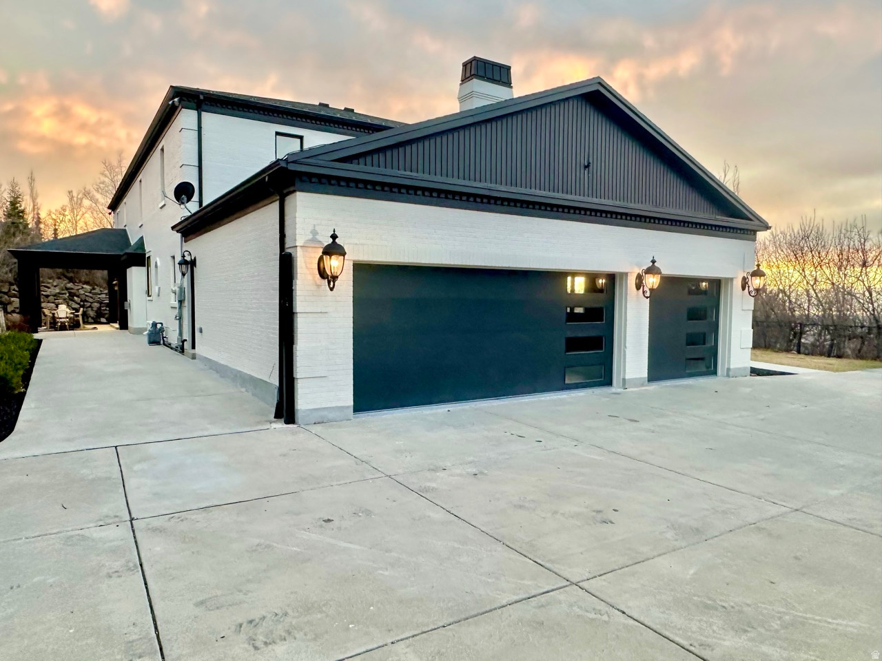 OLYMPUS COVE - Residential