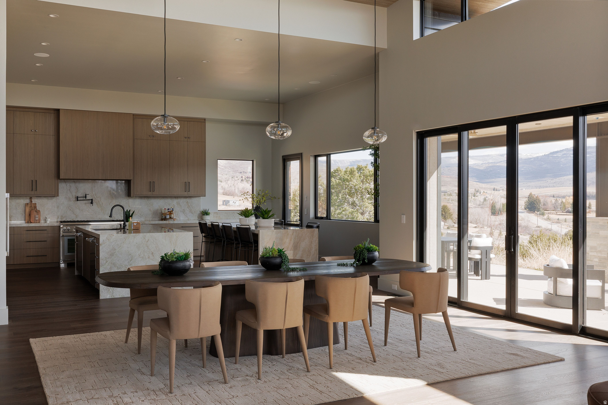 RED LEDGES - Residential