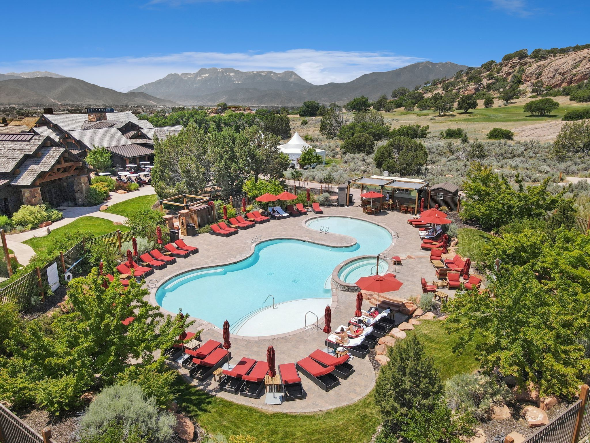 RED LEDGES - Residential