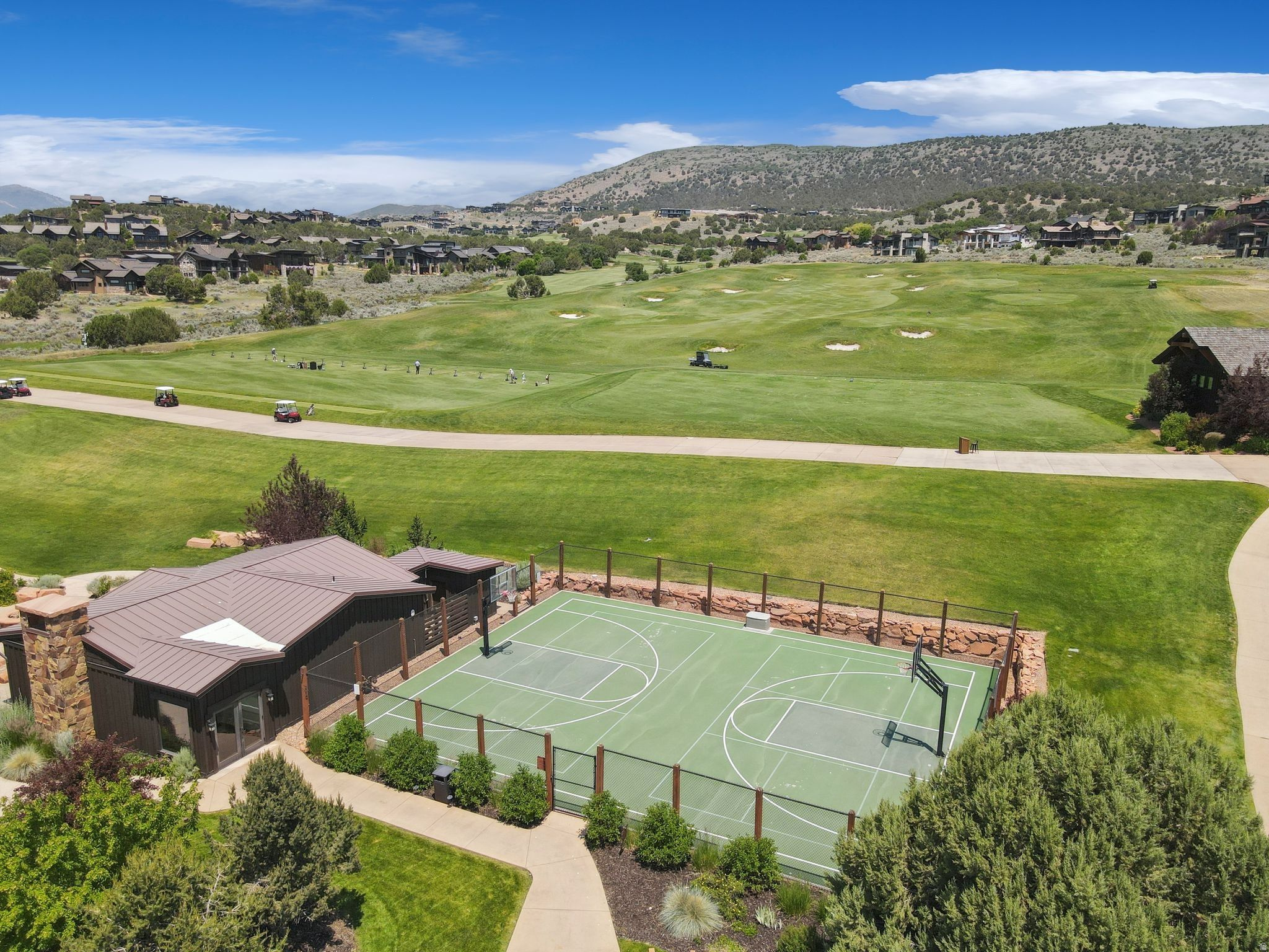 RED LEDGES - Residential