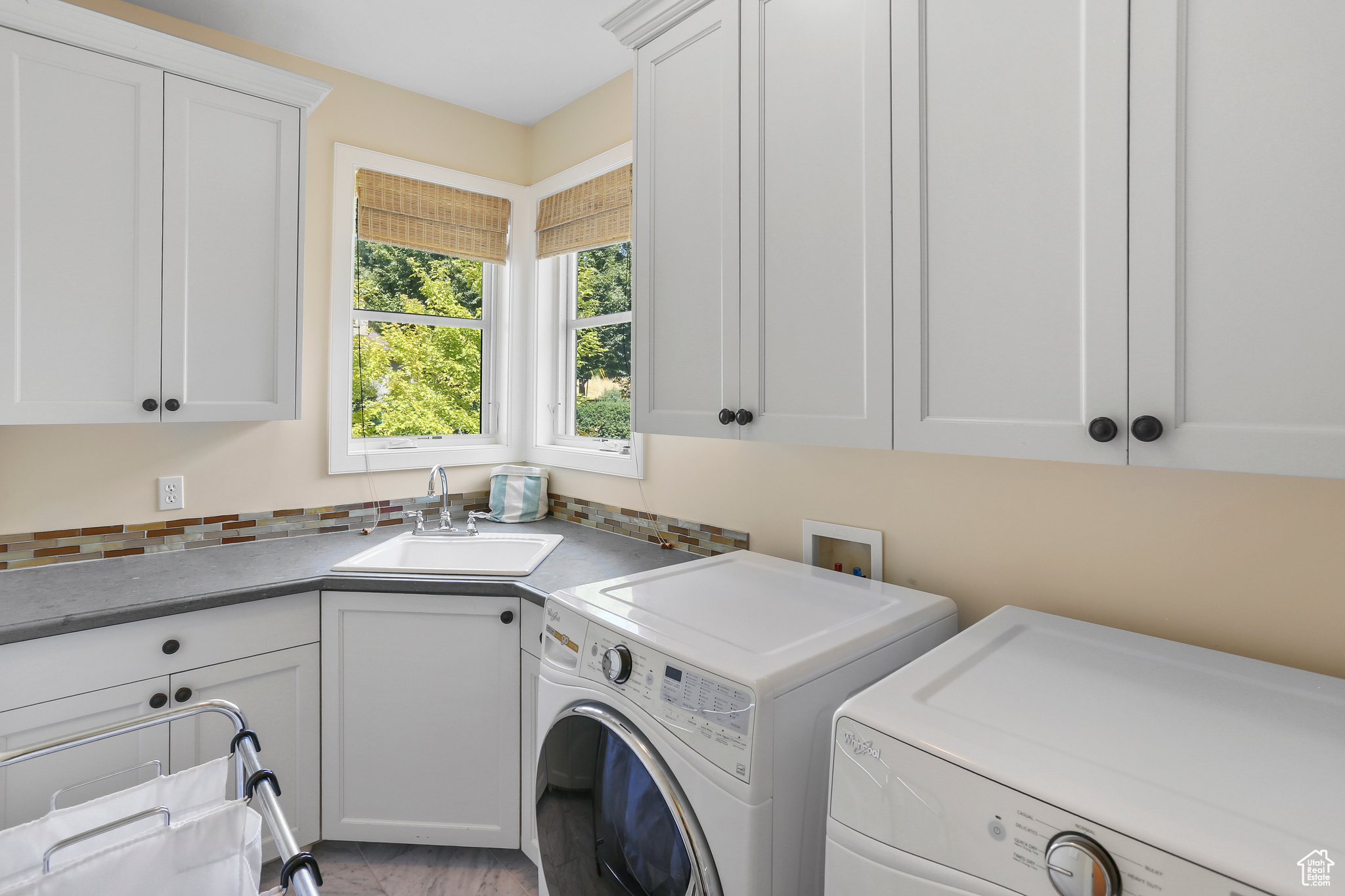 THE GABLES AT GRANDVIEW - Residential