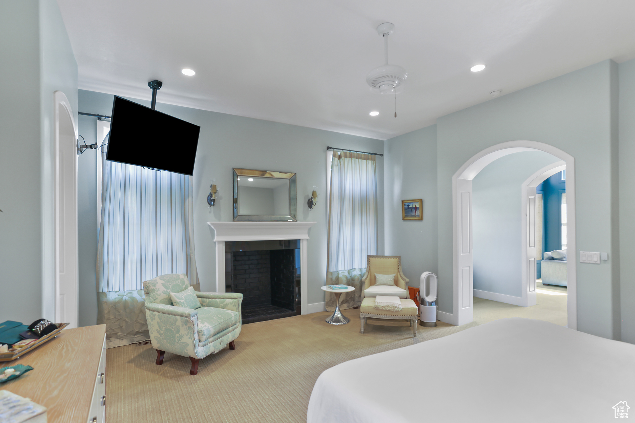THE GABLES AT GRANDVIEW - Residential