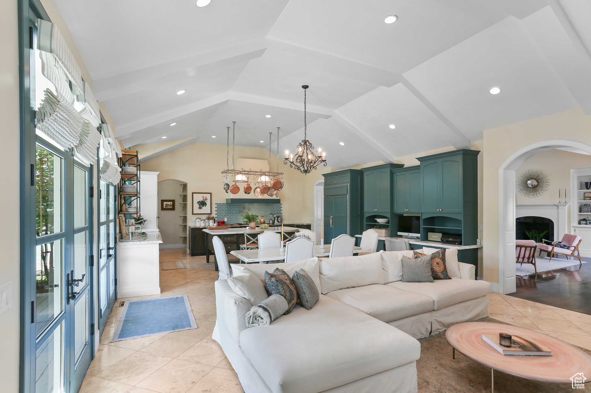 THE GABLES AT GRANDVIEW - Residential