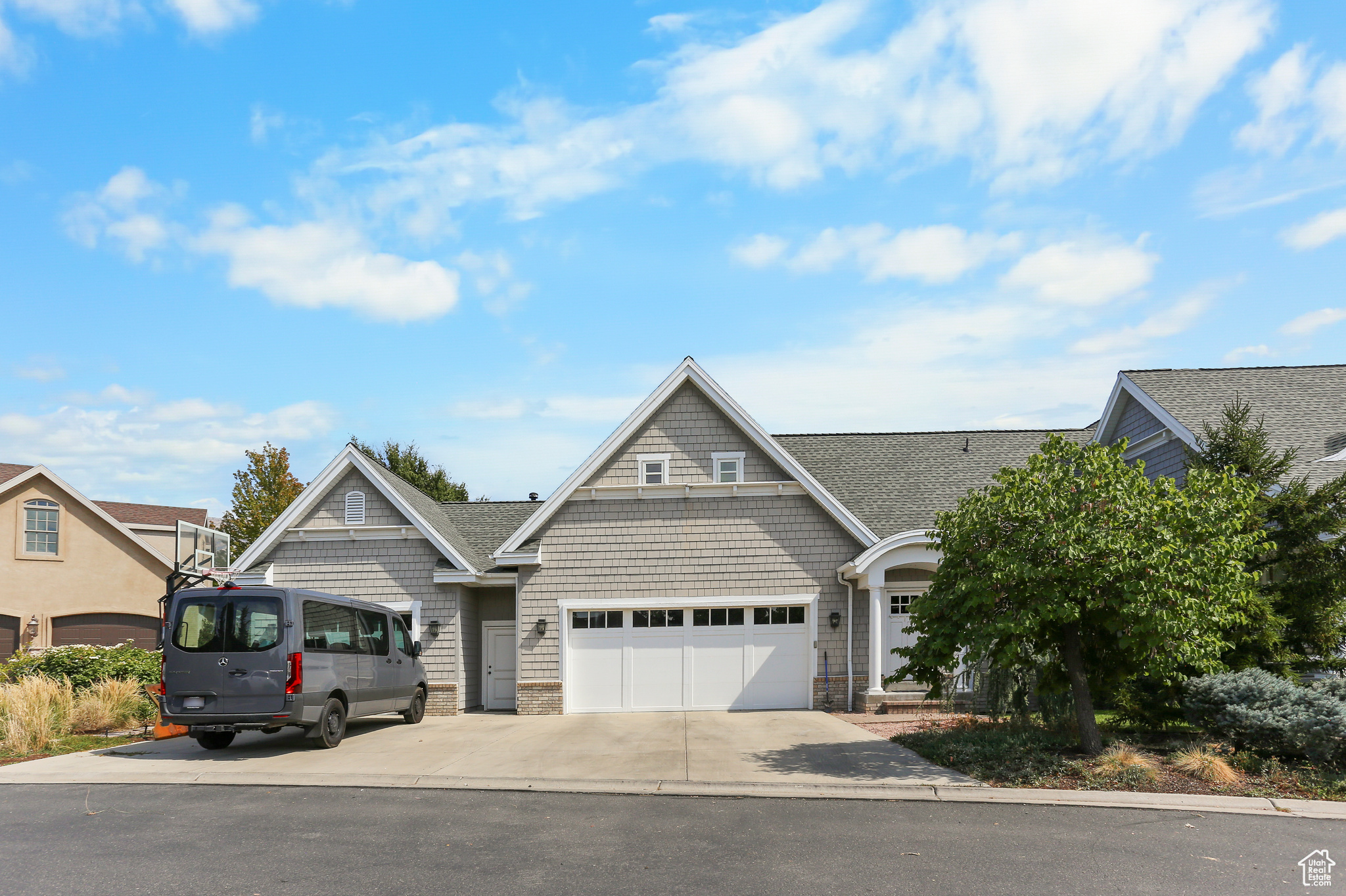 THE GABLES AT GRANDVIEW - Residential