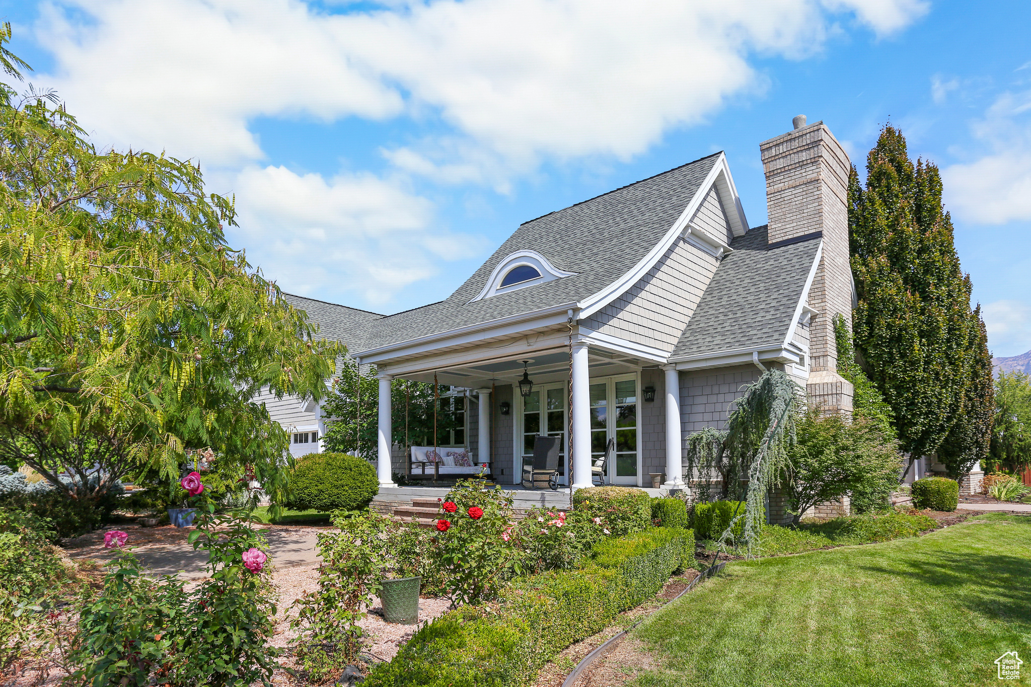 THE GABLES AT GRANDVIEW - Residential