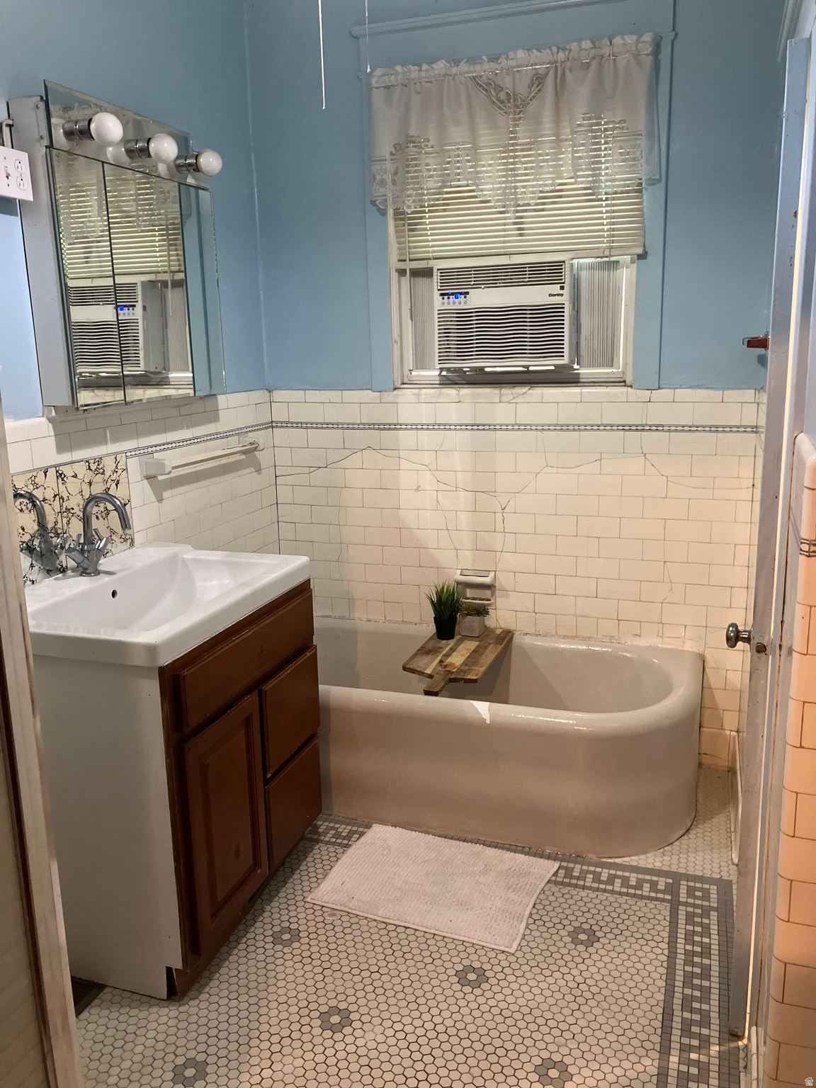 YOUNG PROPERTY - Residential