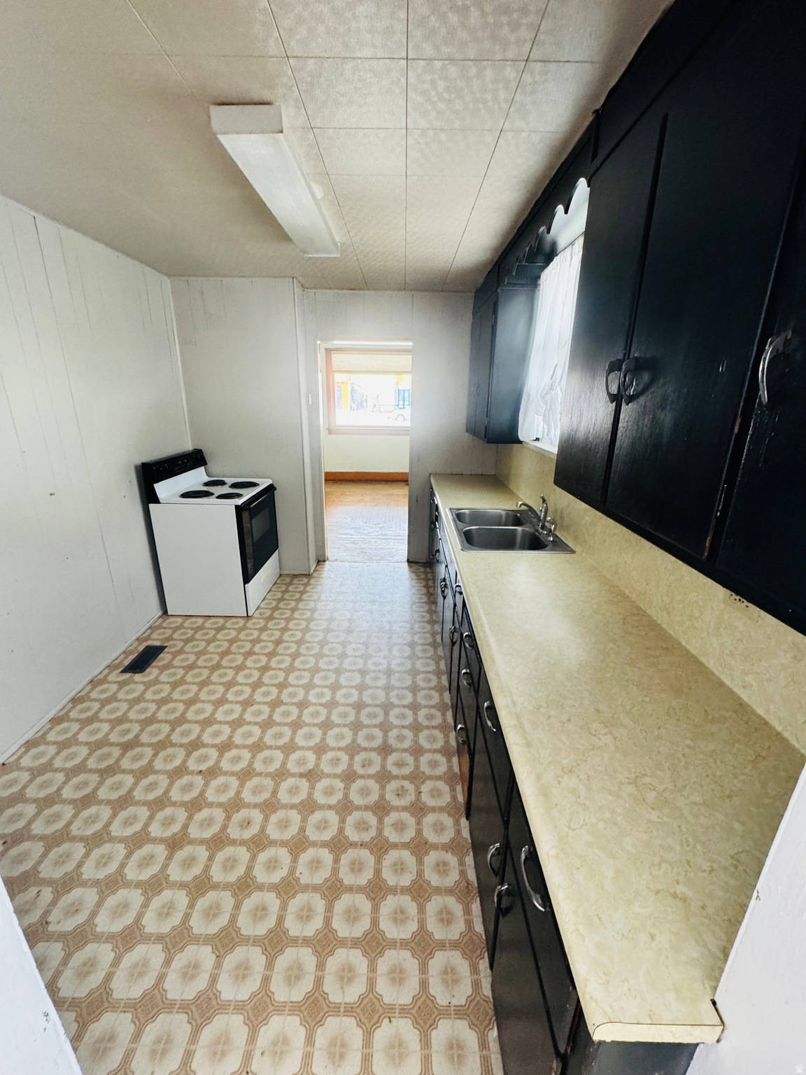 YOUNG PROPERTY - Residential