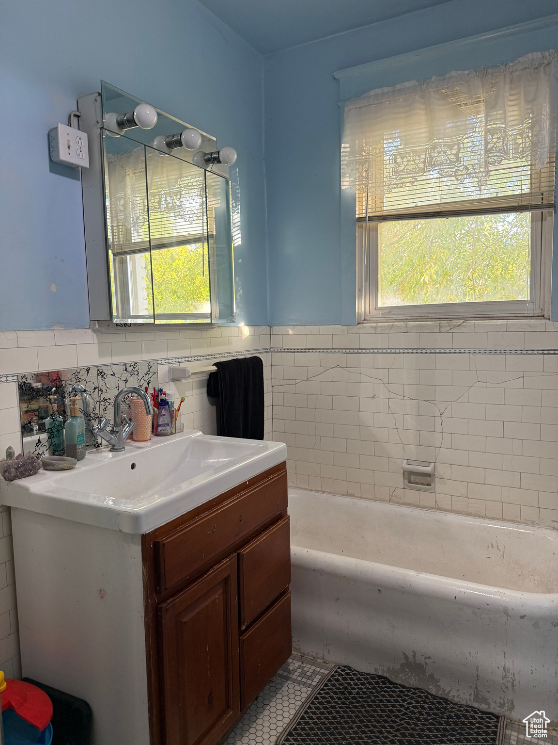 YOUNG PROPERTY - Residential