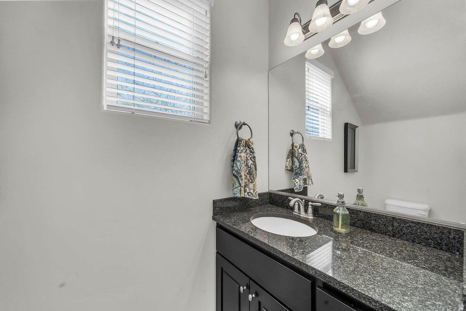 CORAL RIDGE TOWNHOMES PH 3-A - Residential