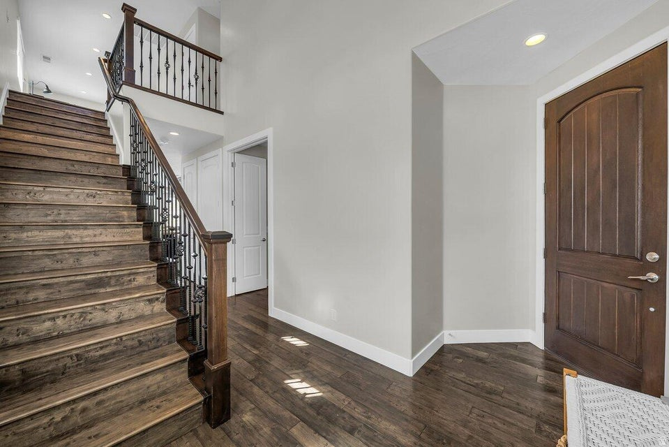 CORAL RIDGE TOWNHOMES PH 3-A - Residential