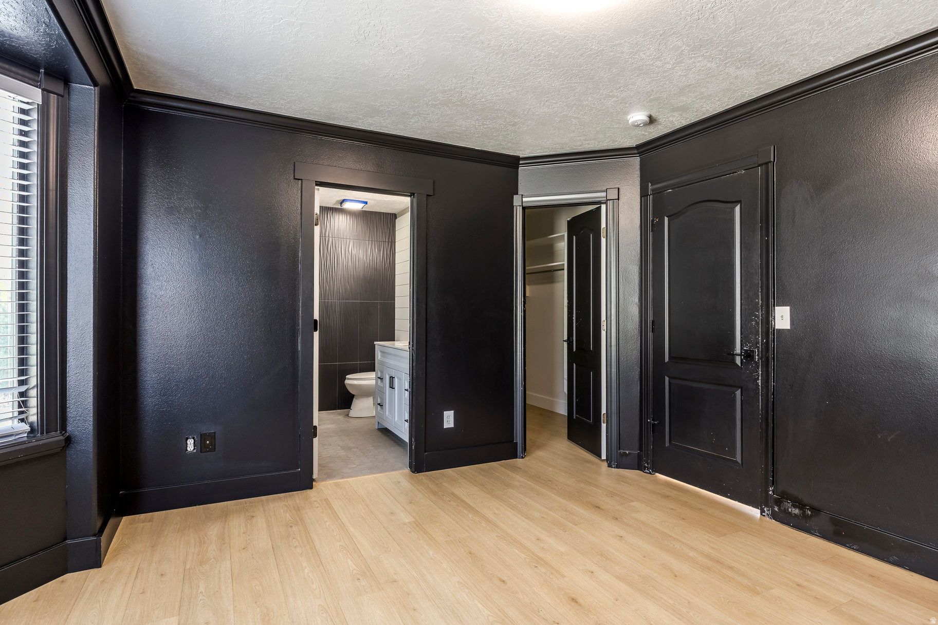 COVE AT VALLEY HILLS - Residential