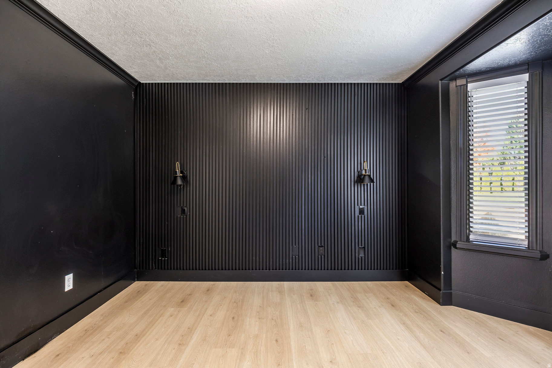 COVE AT VALLEY HILLS - Residential