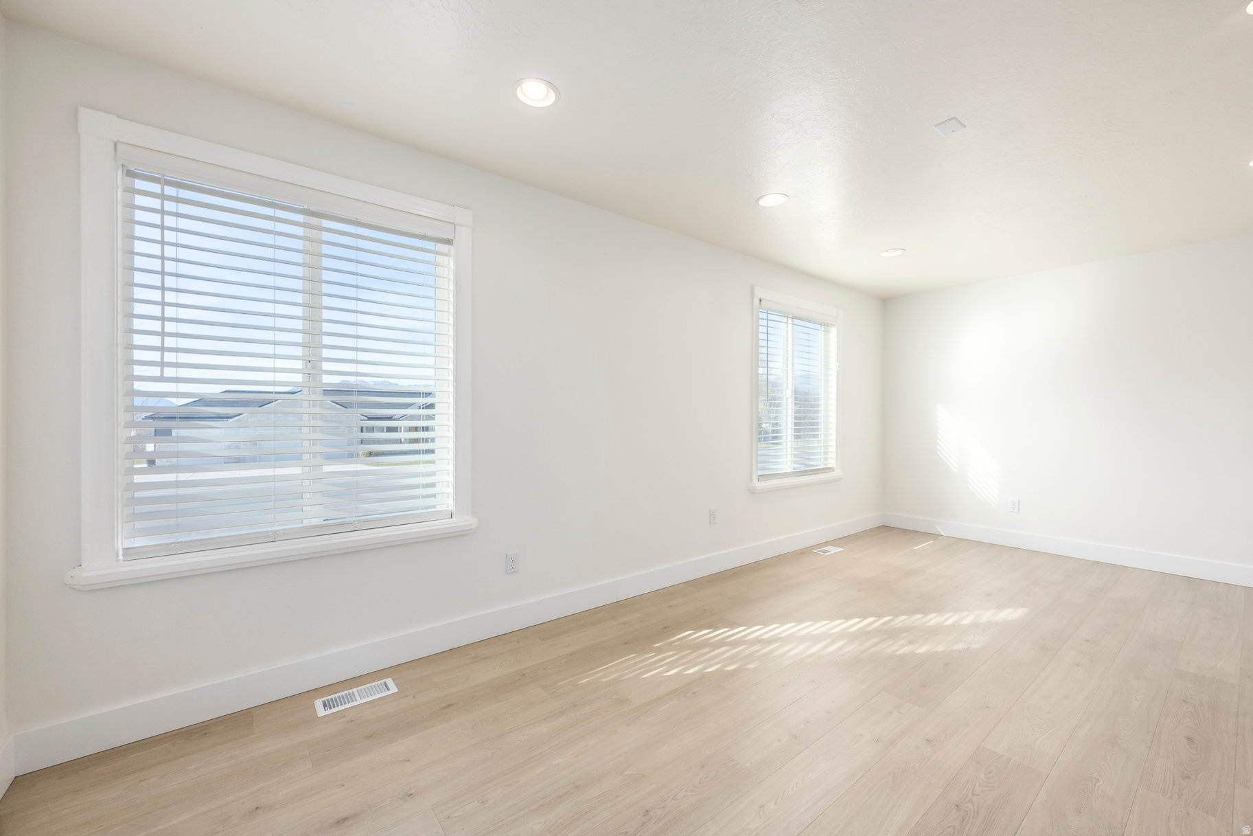 COVE AT VALLEY HILLS - Residential