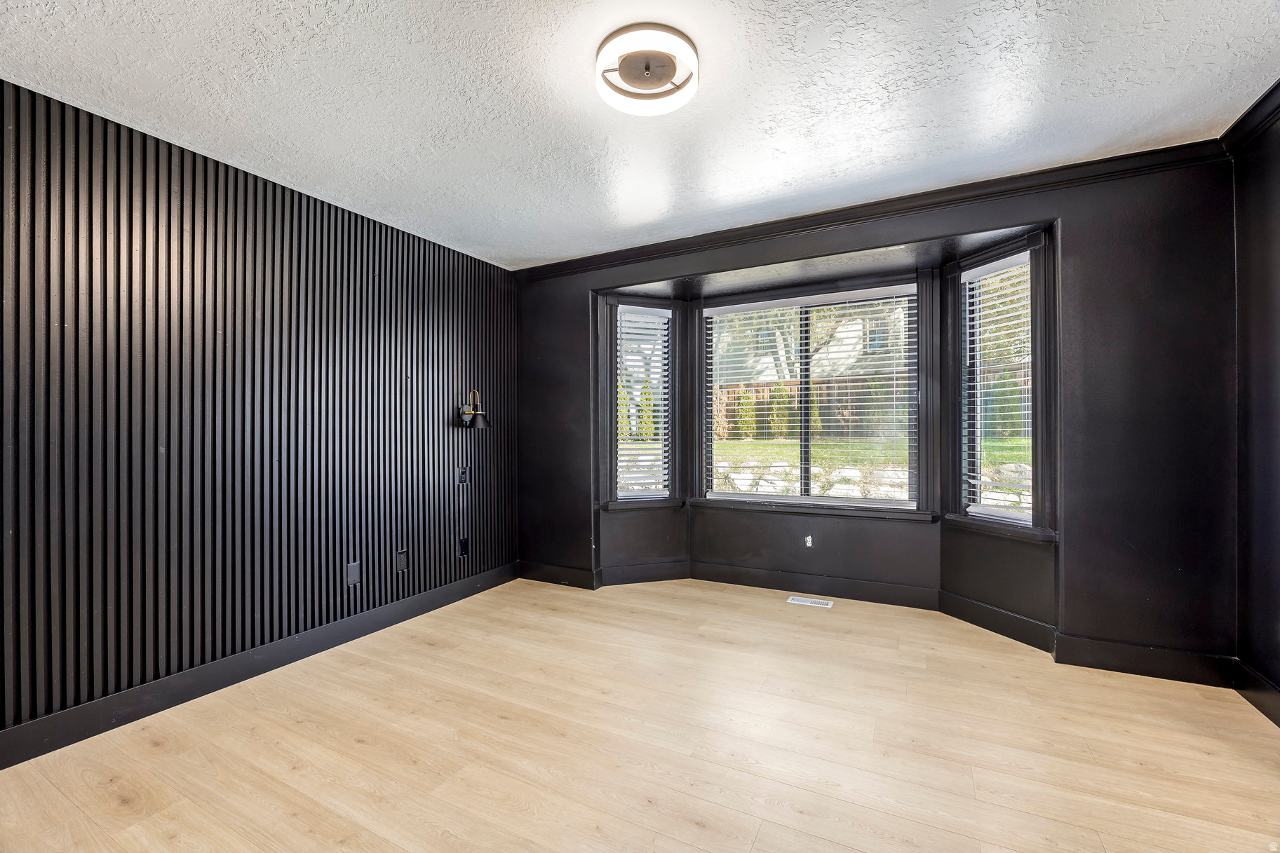 COVE AT VALLEY HILLS - Residential