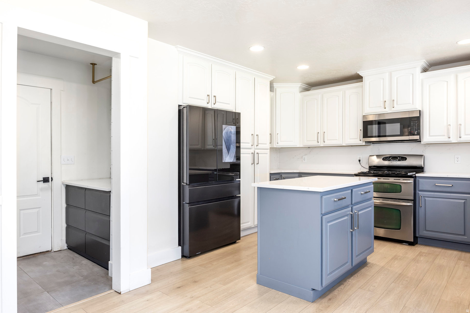 COVE AT VALLEY HILLS - Residential