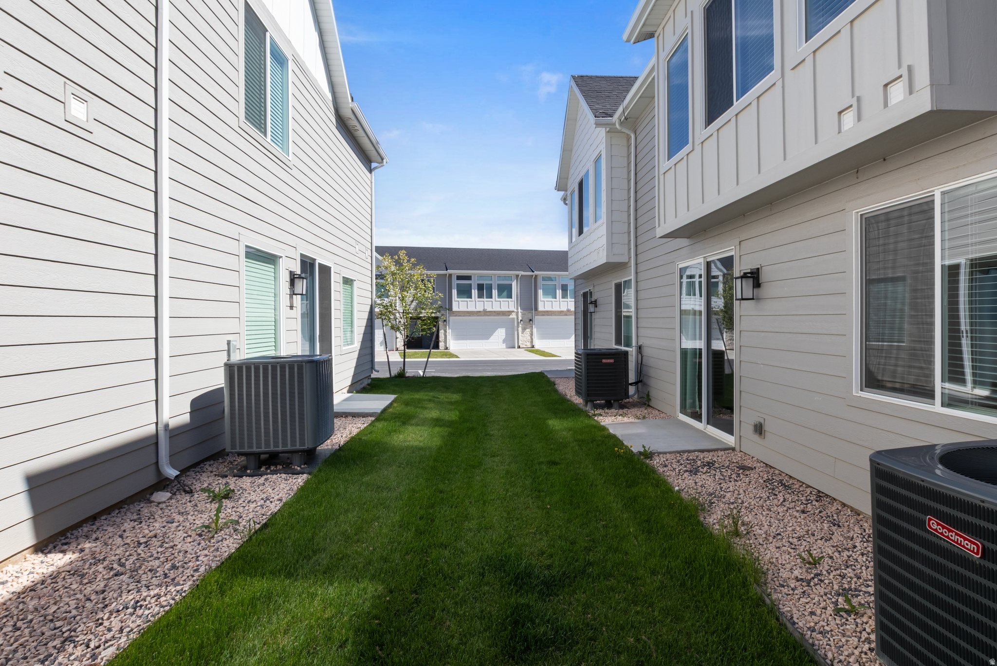 PARADISE PARKWAY - Residential