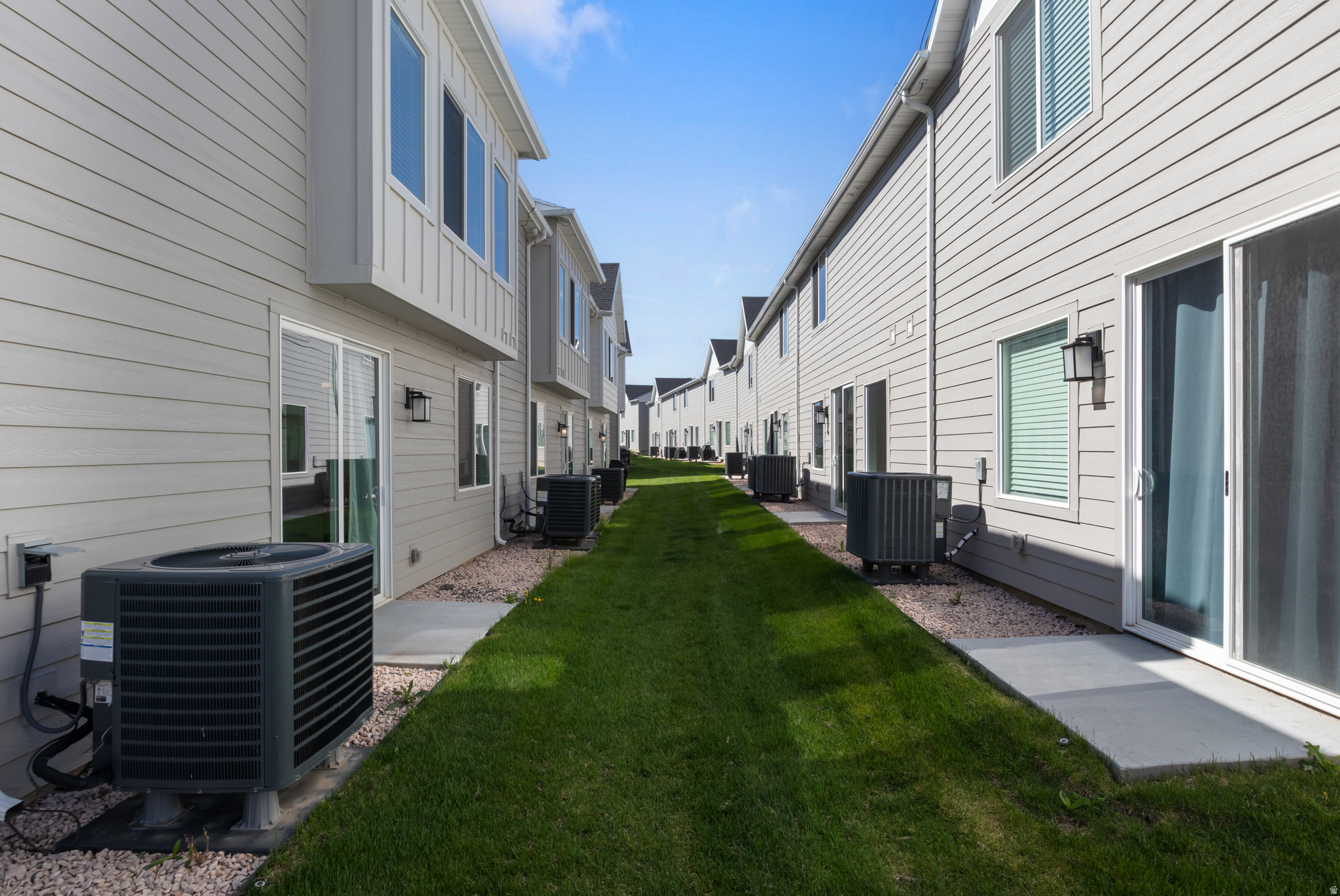PARADISE PARKWAY - Residential