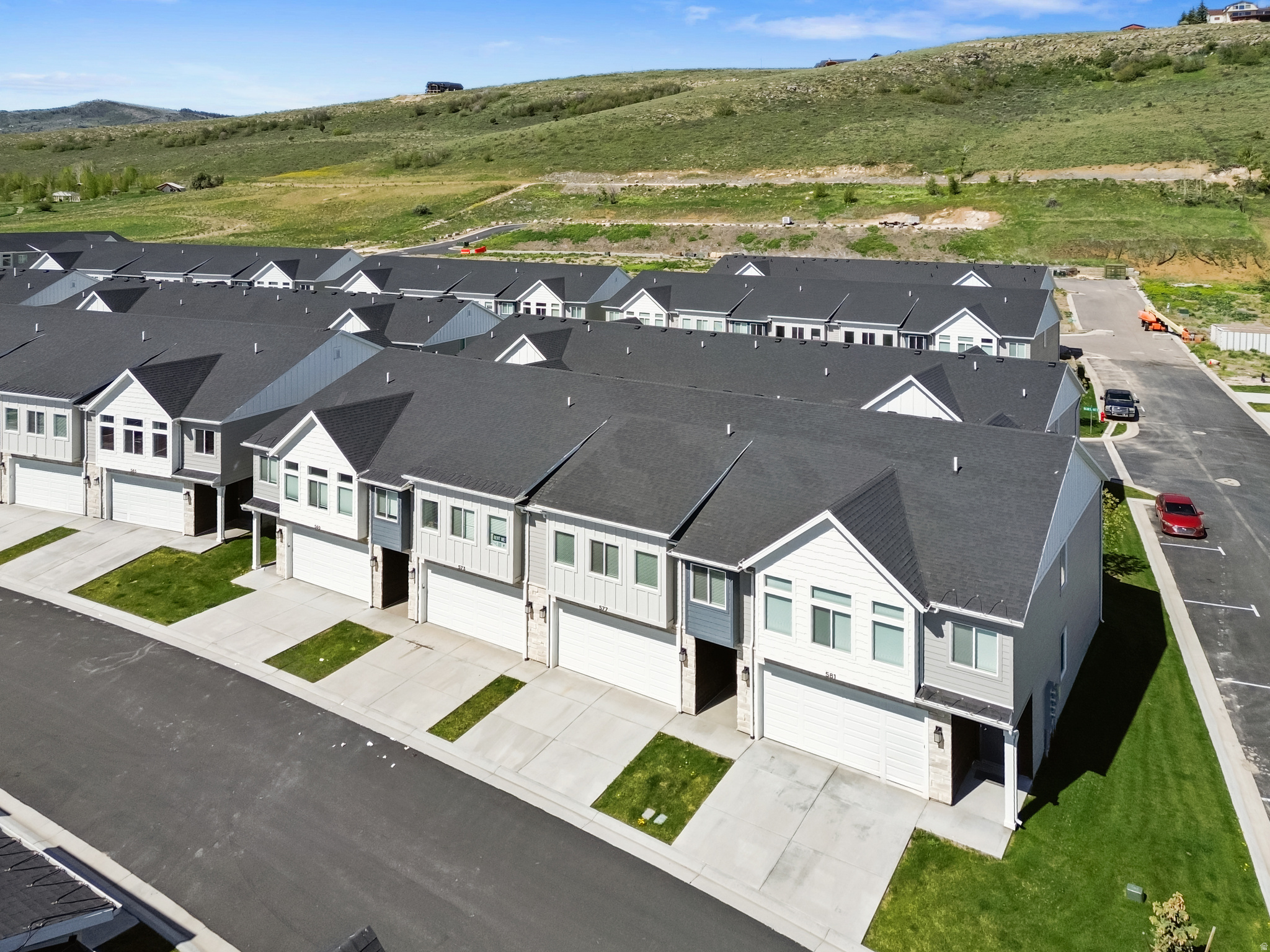 PARADISE PARKWAY - Residential