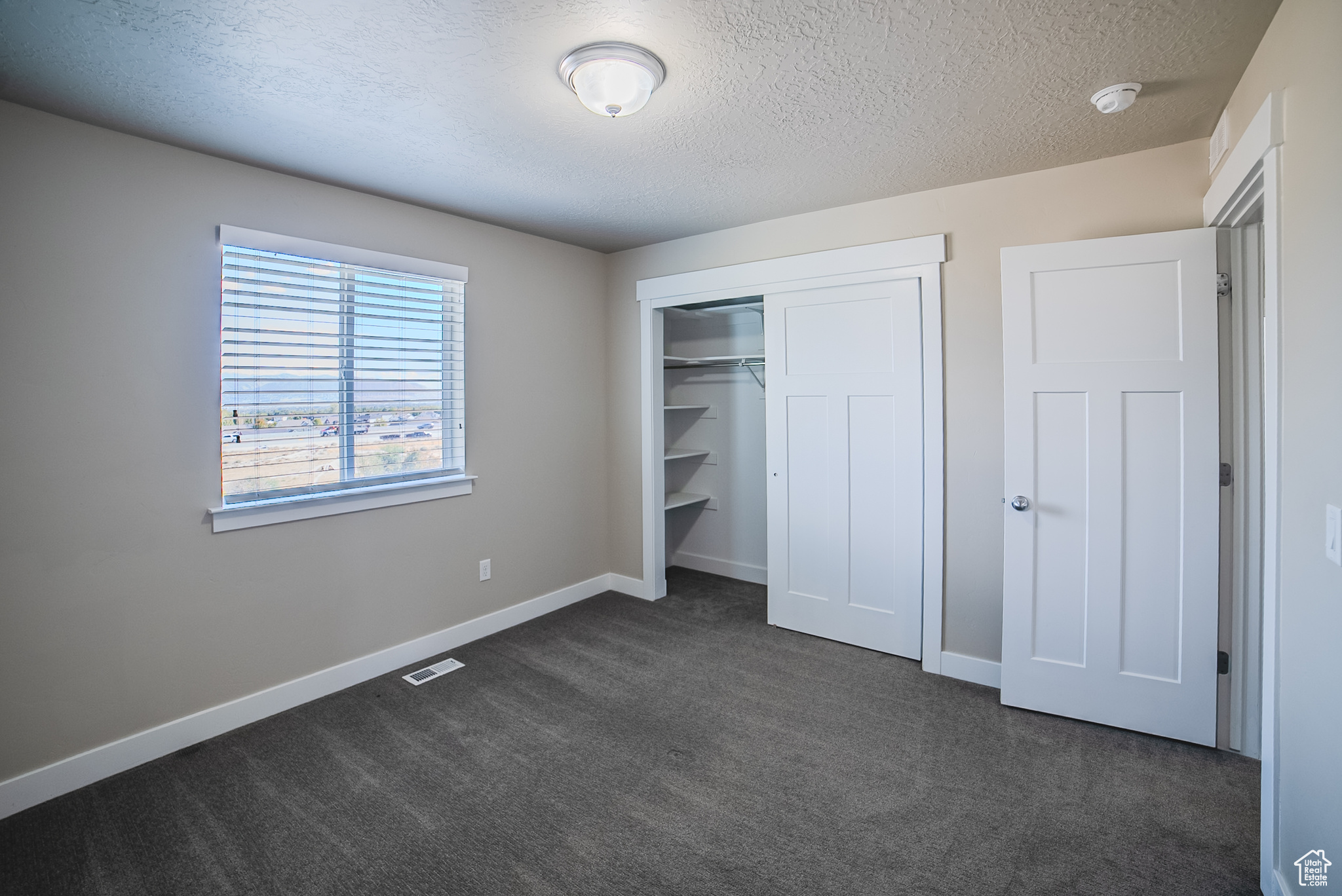 HIGH POINTE - Residential