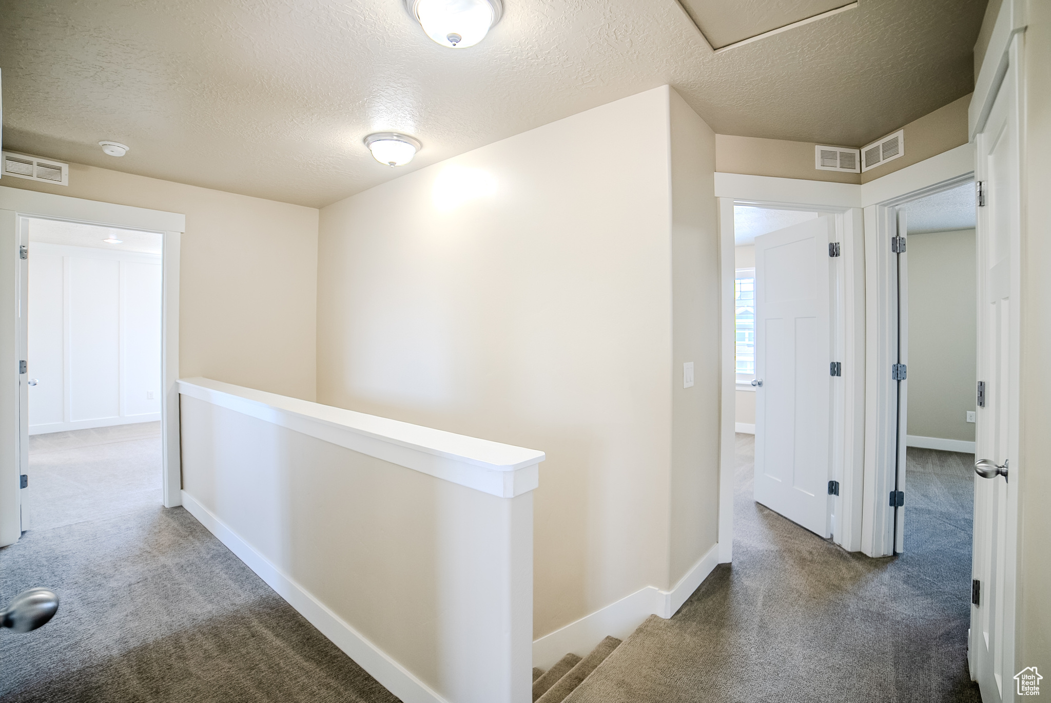 HIGH POINTE - Residential