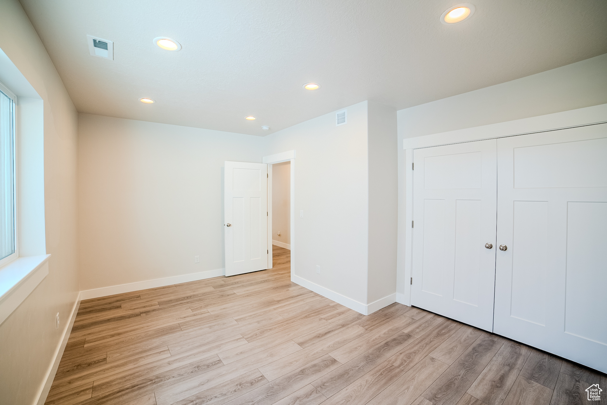 HIGH POINTE - Residential
